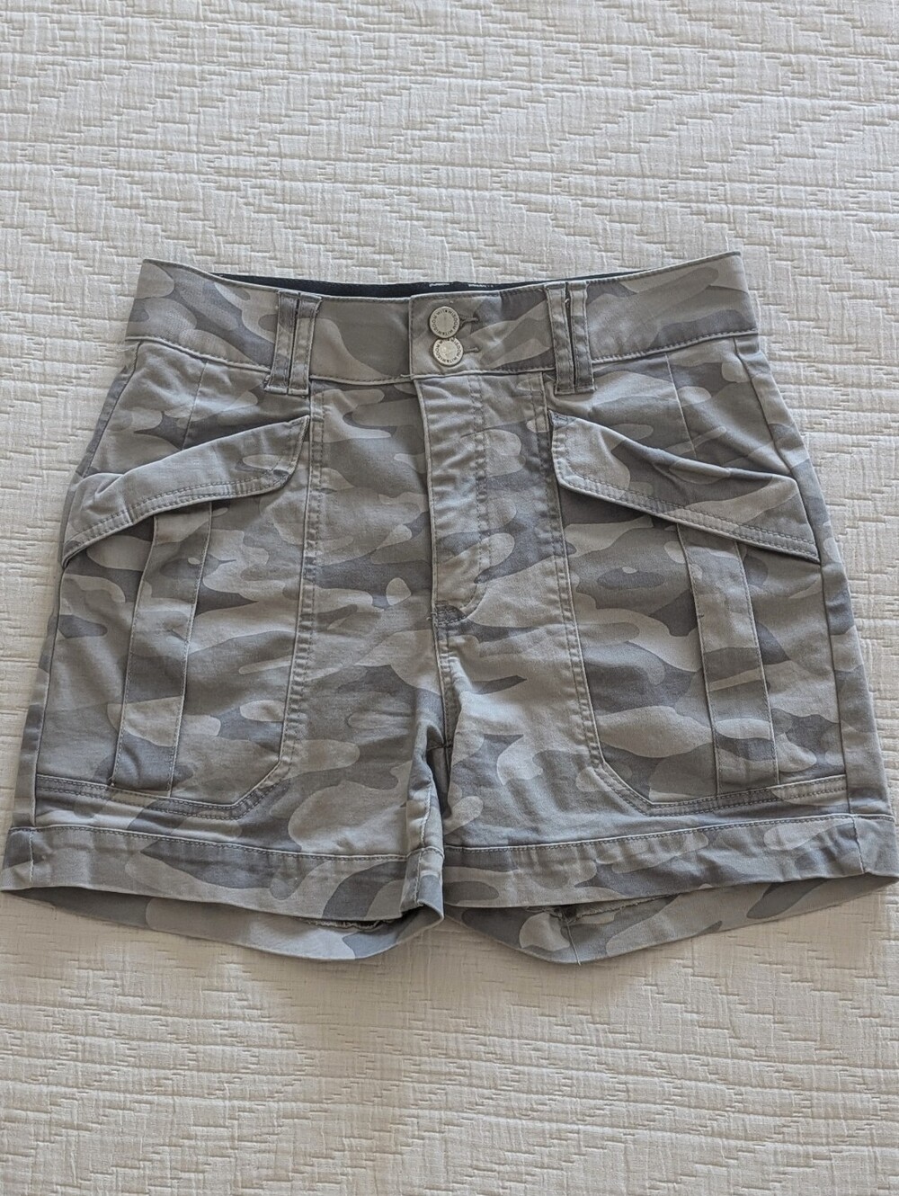 Wit & Wisdom Women’s Gray Camo Utility Stretch Denim Shorts Size 0